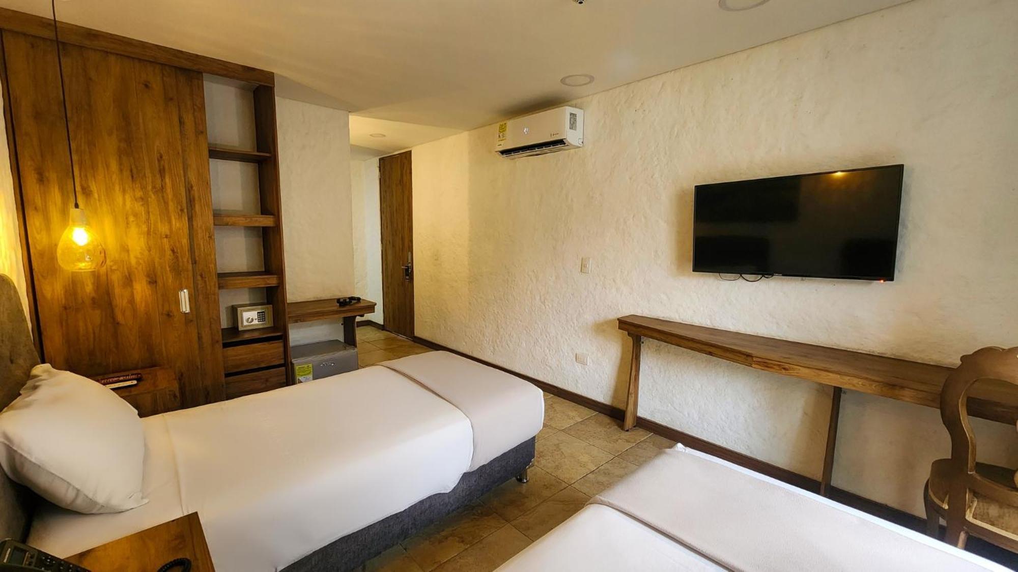 Hotel Boutique Casa Del Hidalgo Кали Экстерьер фото